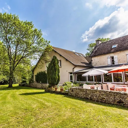 Logis Restaurant L'ile De Sees מלון Macé