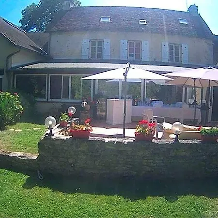 Отель Logis Restaurant L'ile De Sees 2*