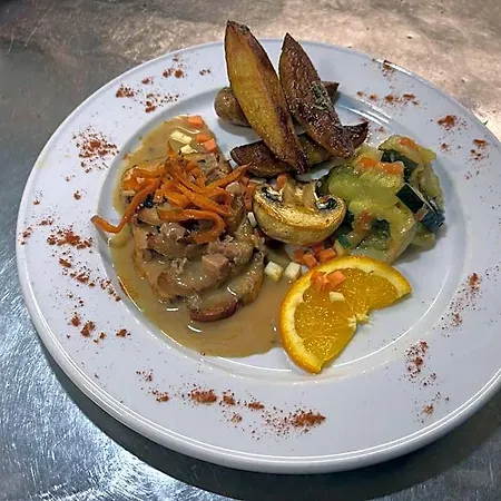 Отель Logis Restaurant L'ile De Sees
