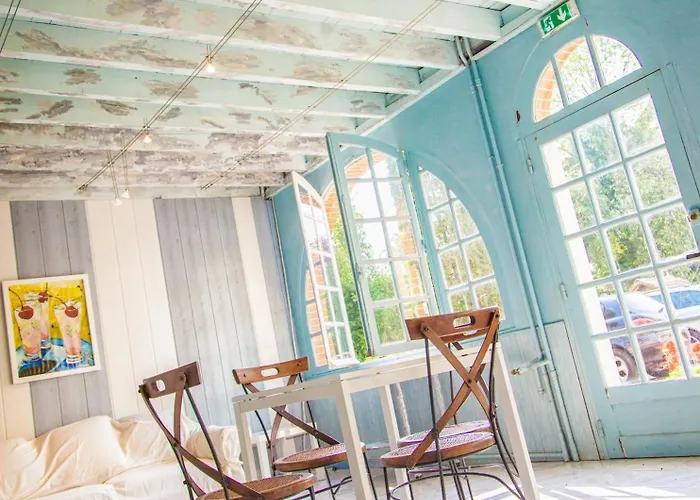 Logis Restaurant L'ile De Sees Hotel Macé