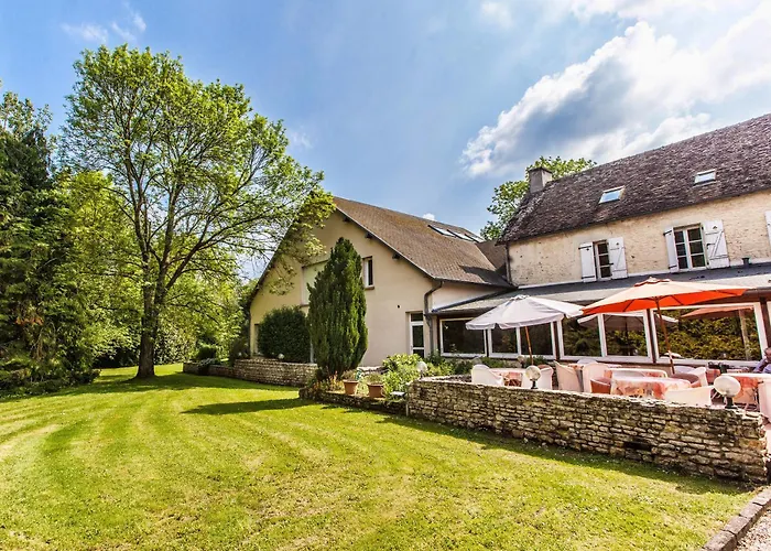 Logis Restaurant L'ile De Sées Hotel Macé