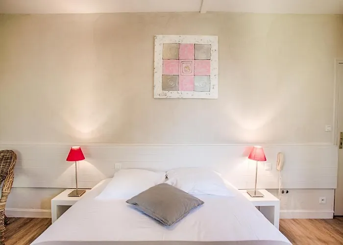 Logis Restaurant L'ile De Sées