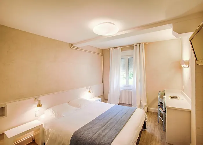 Logis Restaurant L'ile De Sees 2*