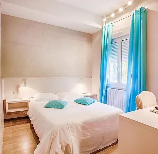 Logis Restaurant L'ile De Sées Hotel